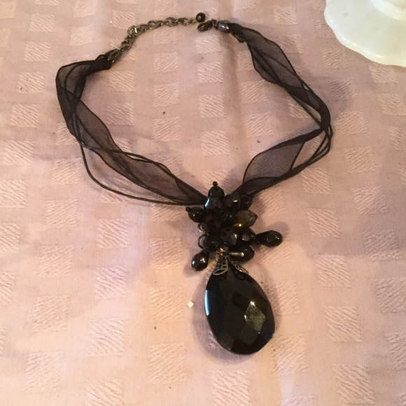 Necklace - Picture 1 of 3